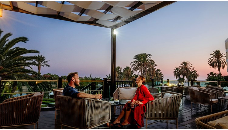 Louis Imperial Beach, Кипр